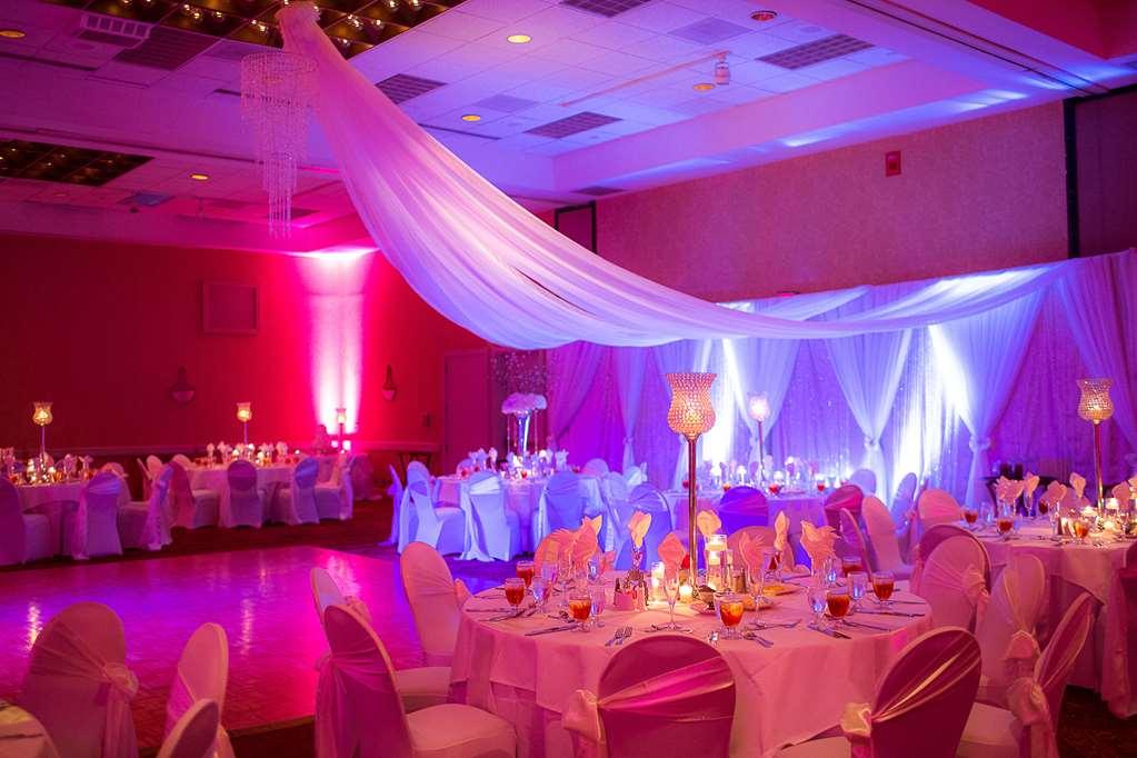 Hilton Peachtree Atlanta & Conference Center