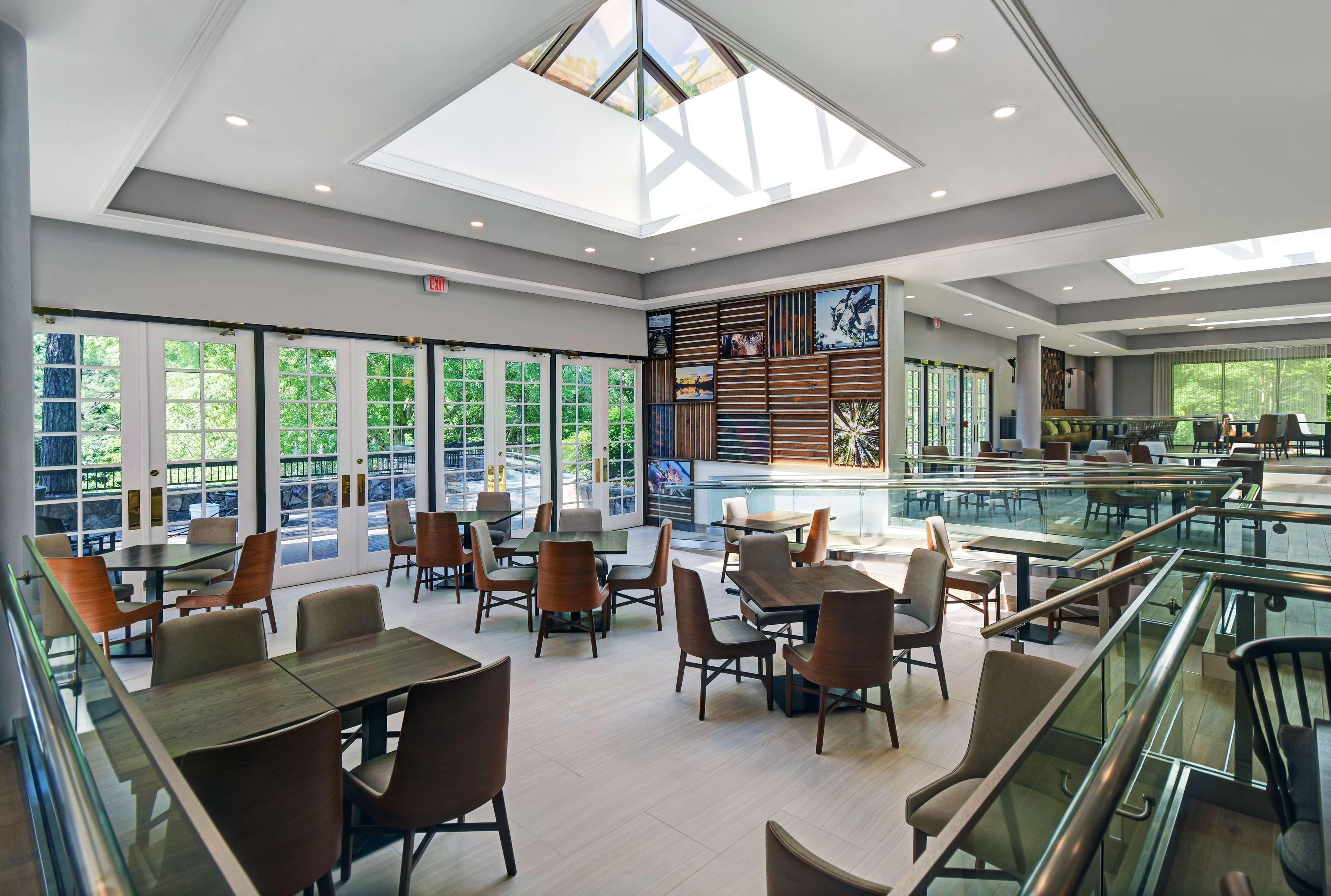 Hilton Peachtree Atlanta & Conference Center Hotel 4*